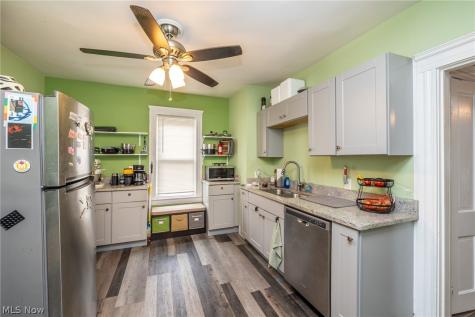 1337 W 67th Street Cleveland OH 44102