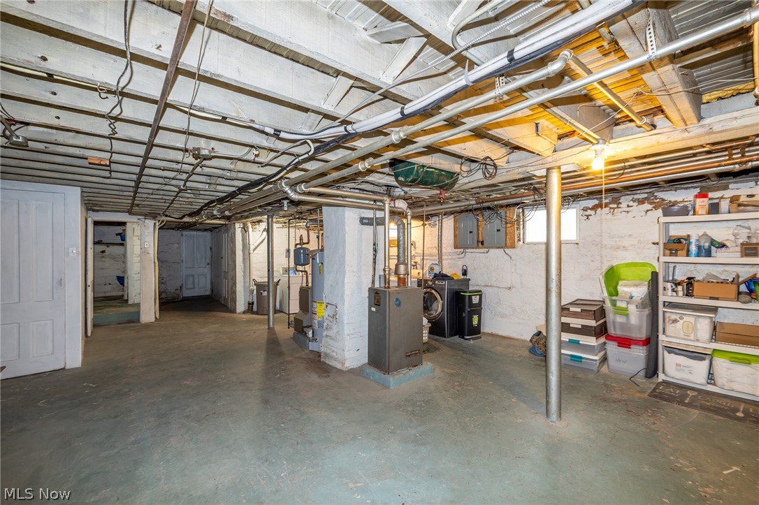 1337 W 67th Street Cleveland OH 44102