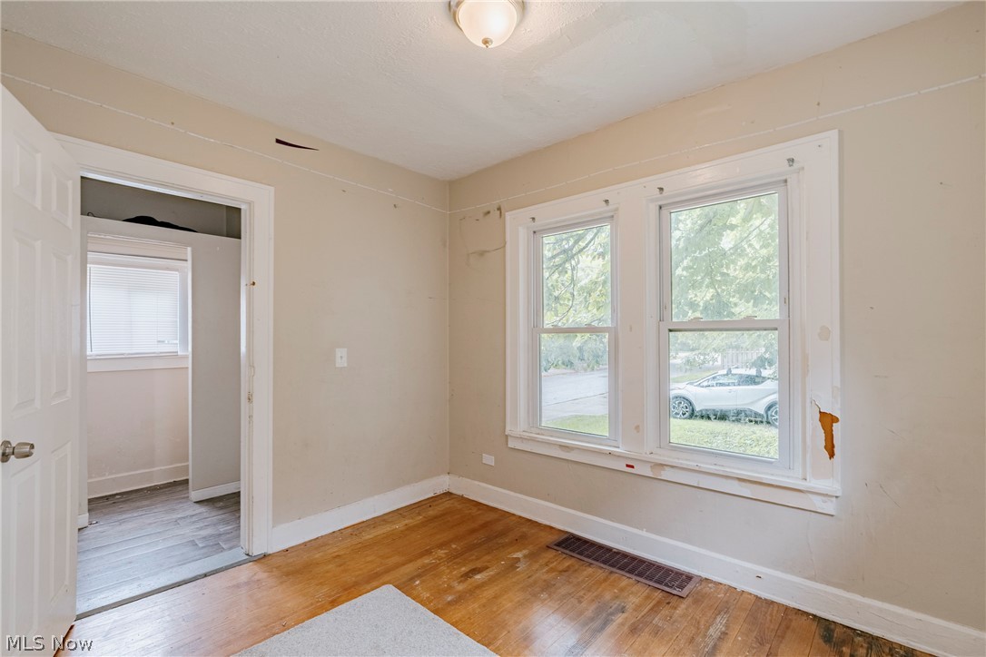 379 E 162nd Street Cleveland OH 44110