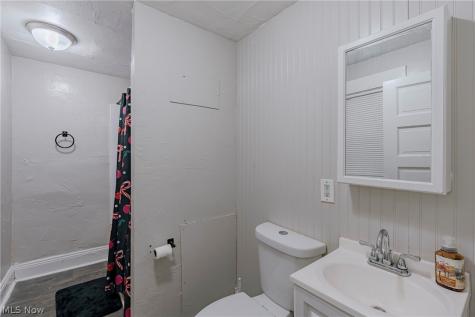 379 E 162nd Street Cleveland OH 44110