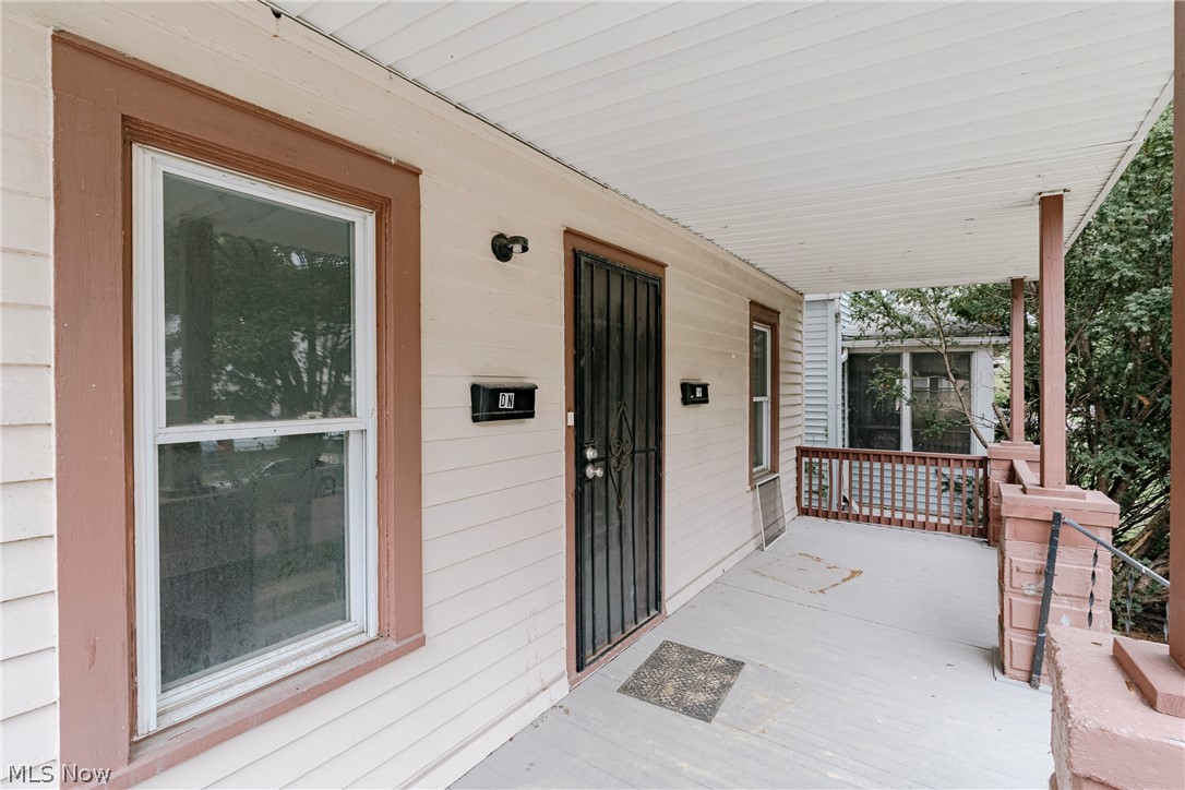 379 E 162nd Street Cleveland OH 44110