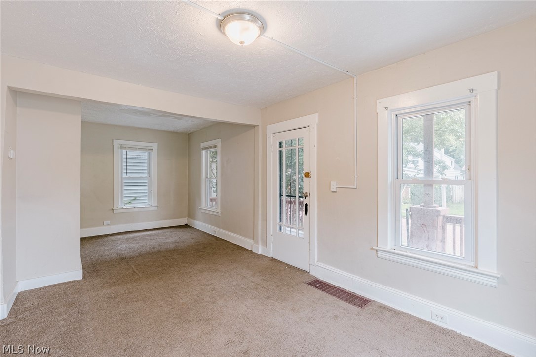 379 E 162nd Street Cleveland OH 44110