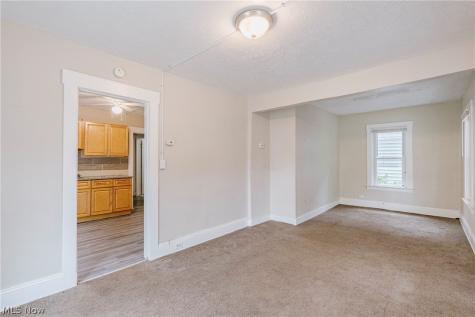 379 E 162nd Street Cleveland OH 44110