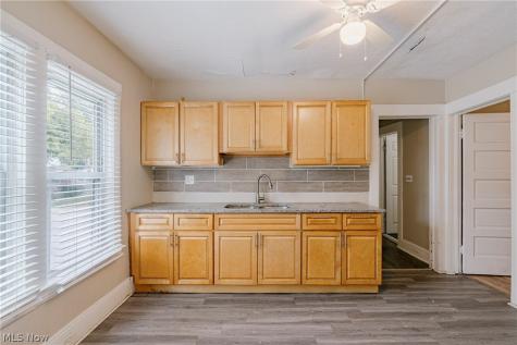 379 E 162nd Street Cleveland OH 44110