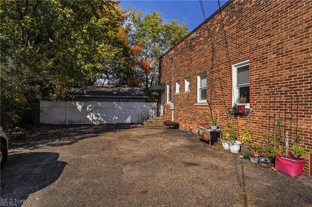 2890 Bailey Road Cuyahoga Falls OH 44221