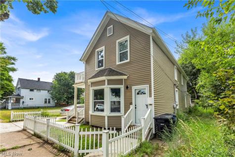 3107 Seymour Avenue Cleveland OH 44113