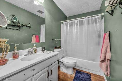 1813 Lexington Avenue Lorain OH 44052