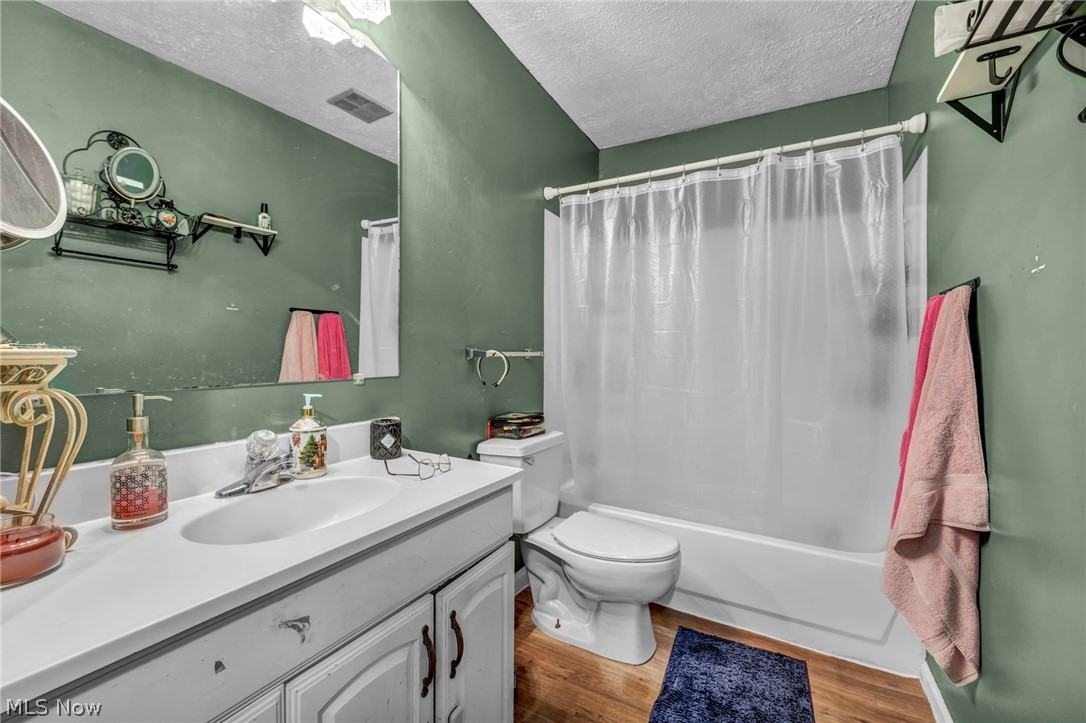 1813 Lexington Avenue Lorain OH 44052