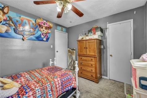 1813 Lexington Avenue Lorain OH 44052