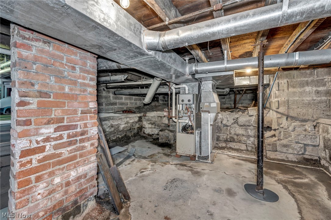 1813 Lexington Avenue Lorain OH 44052