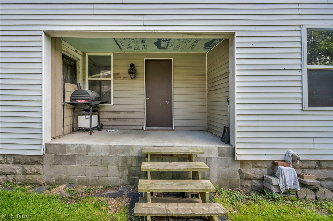 1813 Lexington Avenue Lorain OH 44052
