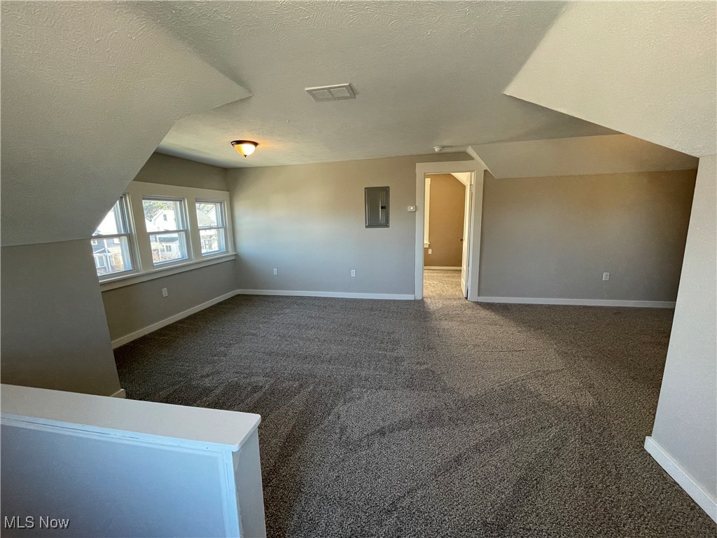 1618 Parkwood Road Lakewood OH 44107