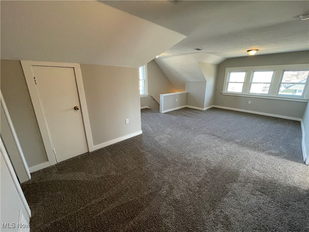 1618 Parkwood Road Lakewood OH 44107