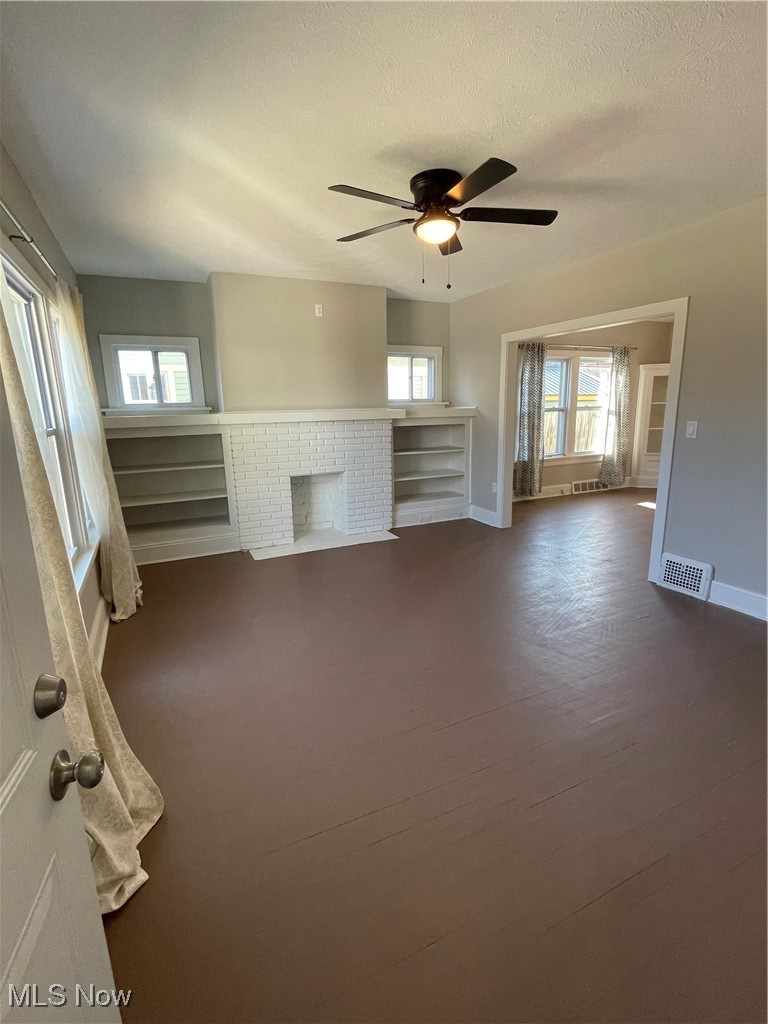 1618 Parkwood Road Lakewood OH 44107