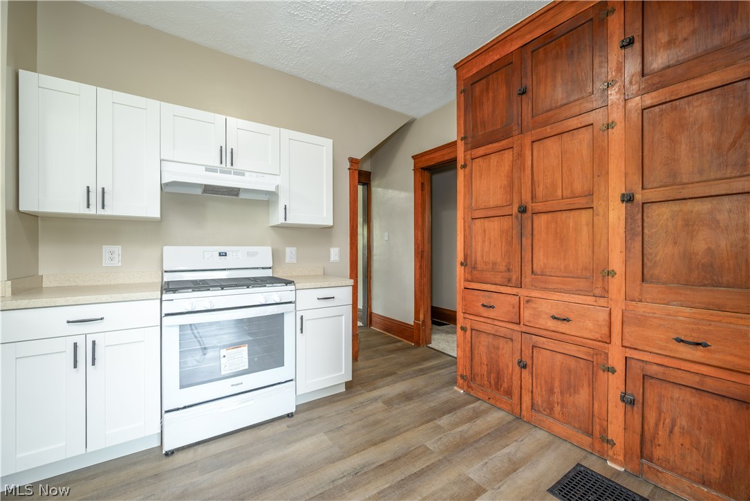 557 Weber Avenue Akron OH 44303