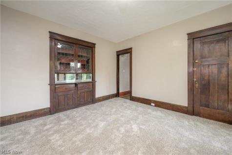 557 Weber Avenue Akron OH 44303