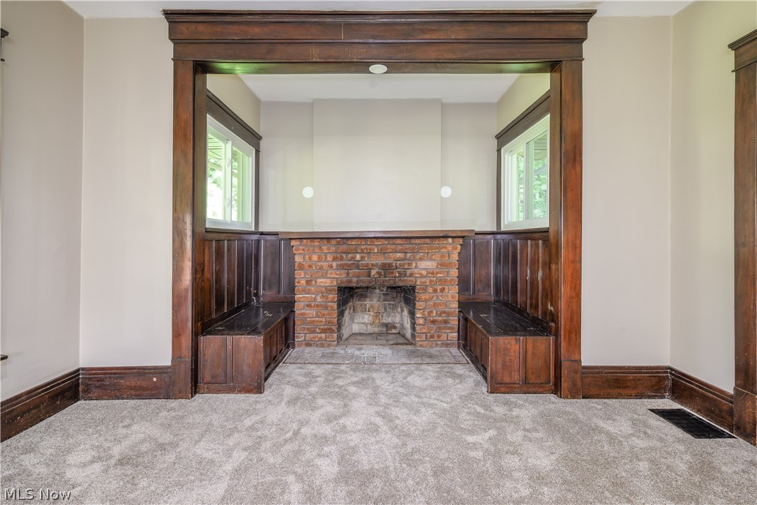 557 Weber Avenue Akron OH 44303