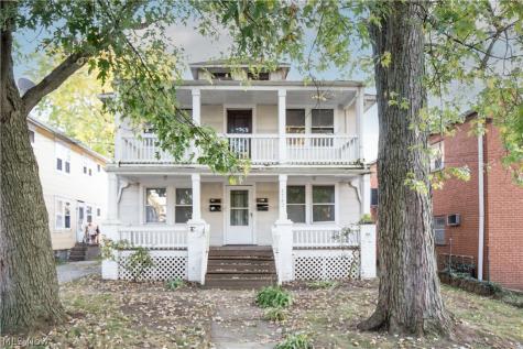 1742 Ford Street Akron OH 44305