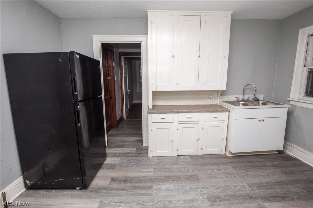 1742 Ford Street Akron OH 44305