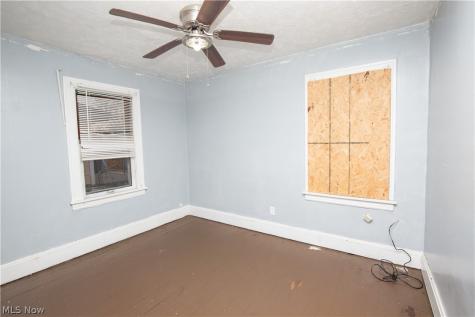 1742 Ford Street Akron OH 44305