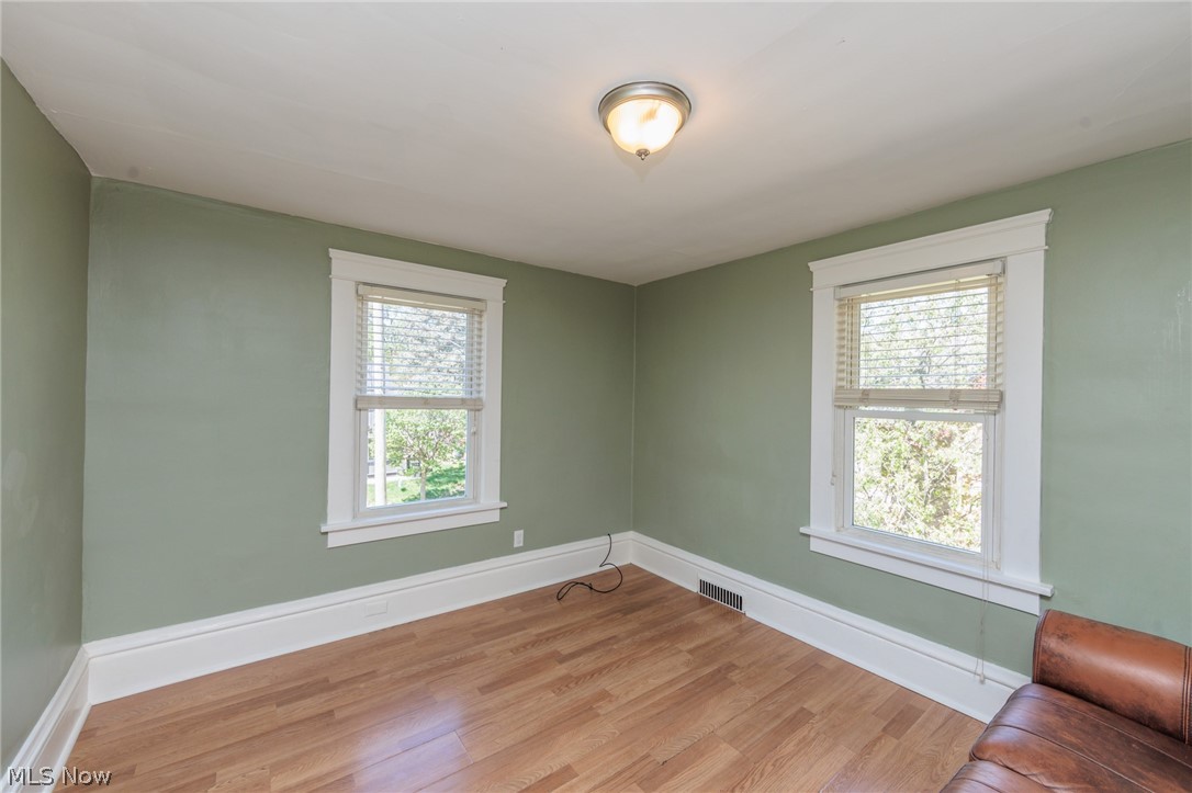 325 Para Avenue Akron OH 44305