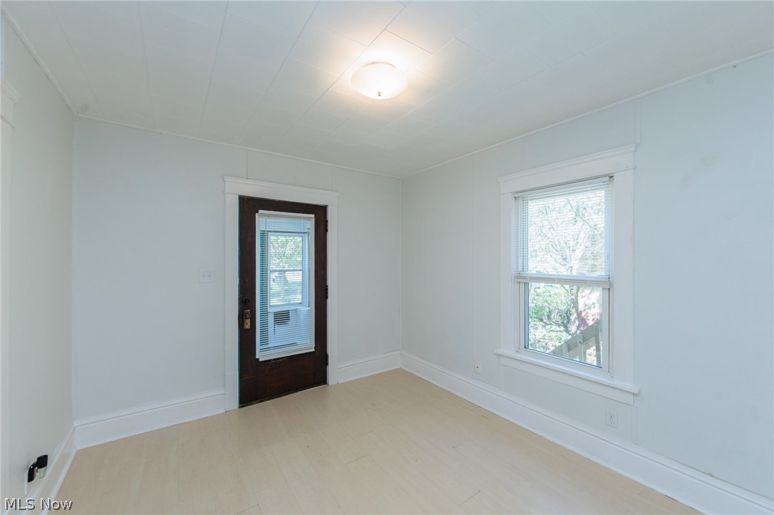 325 Para Avenue Akron OH 44305