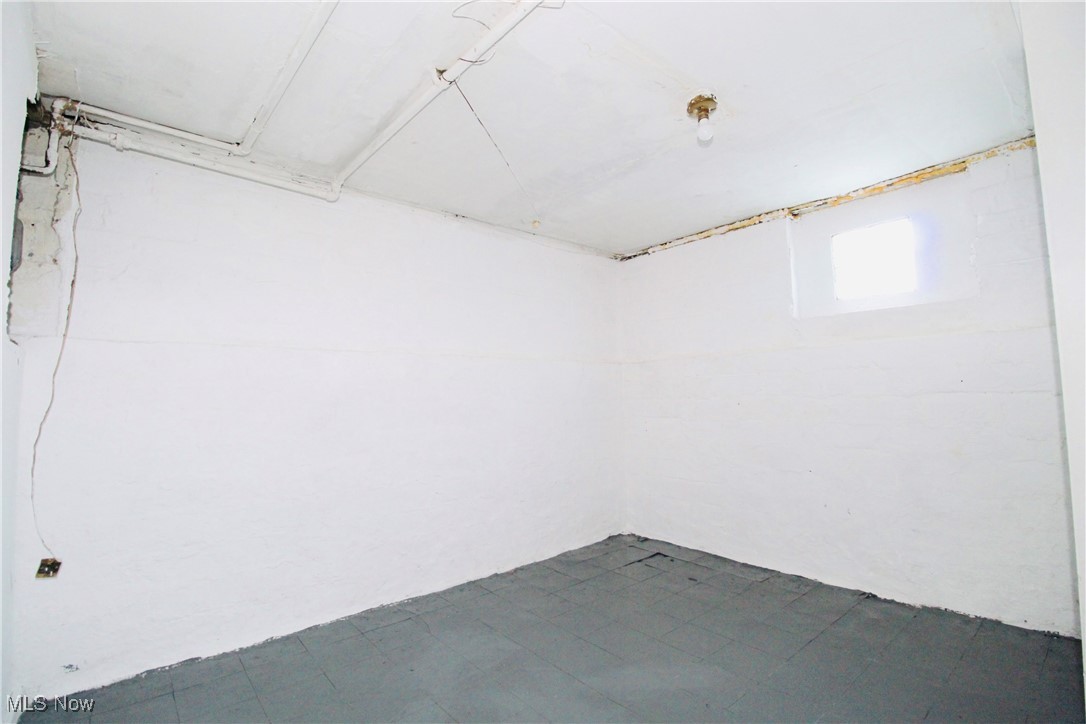 12406 Kinsman Road Cleveland OH 44120