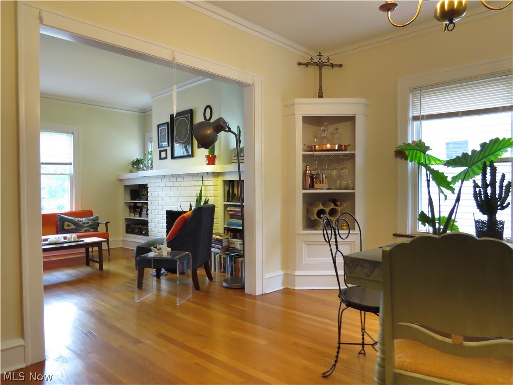 2165 Glenbury Avenue Lakewood OH 44107