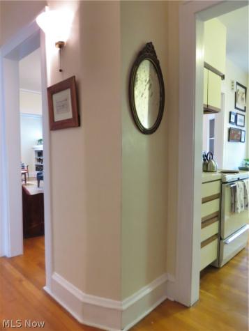 2165 Glenbury Avenue Lakewood OH 44107