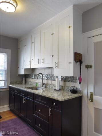 2165 Glenbury Avenue Lakewood OH 44107