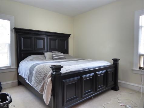 2165 Glenbury Avenue Lakewood OH 44107