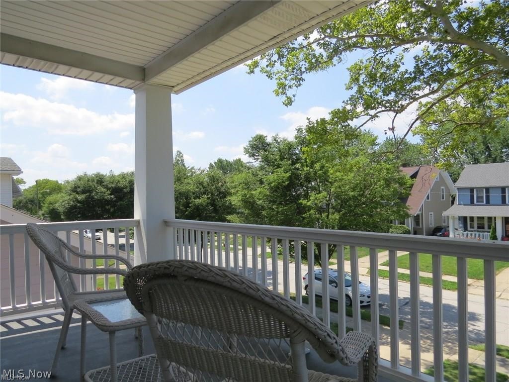 2165 Glenbury Avenue Lakewood OH 44107