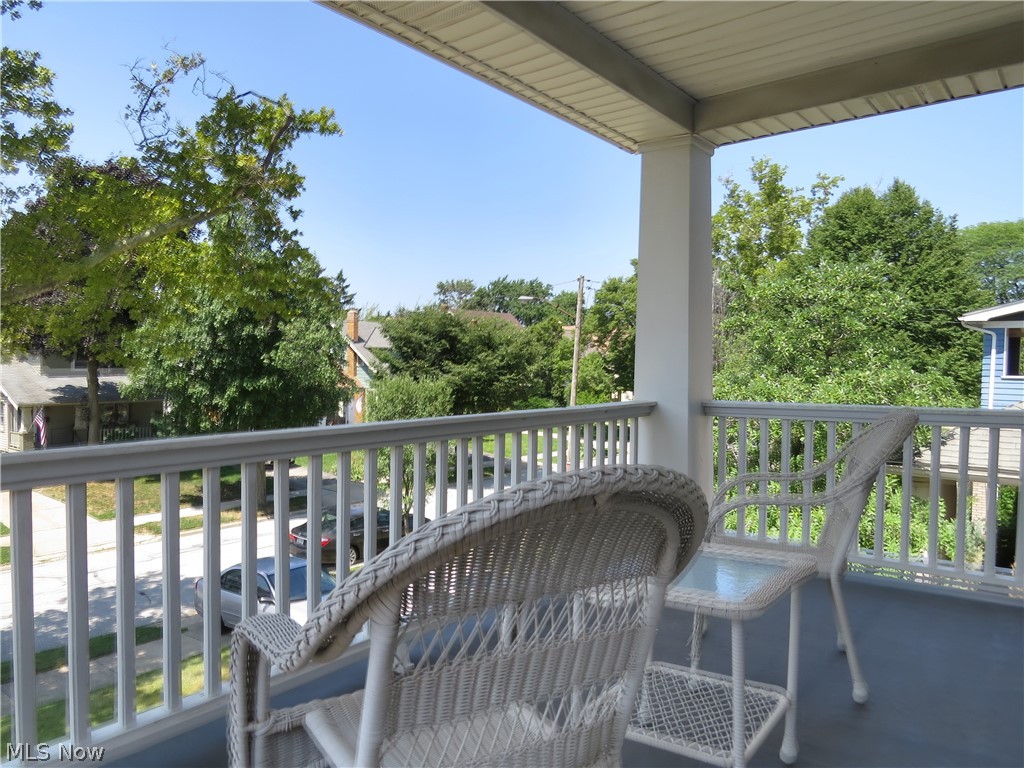 2165 Glenbury Avenue Lakewood OH 44107
