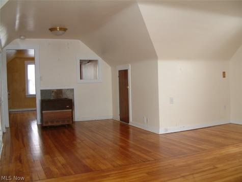 2165 Glenbury Avenue Lakewood OH 44107