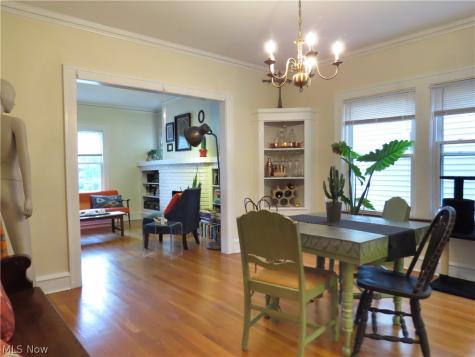 2165 Glenbury Avenue Lakewood OH 44107