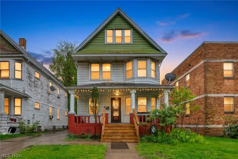 6808 Lansing Avenue Cleveland OH 44105
