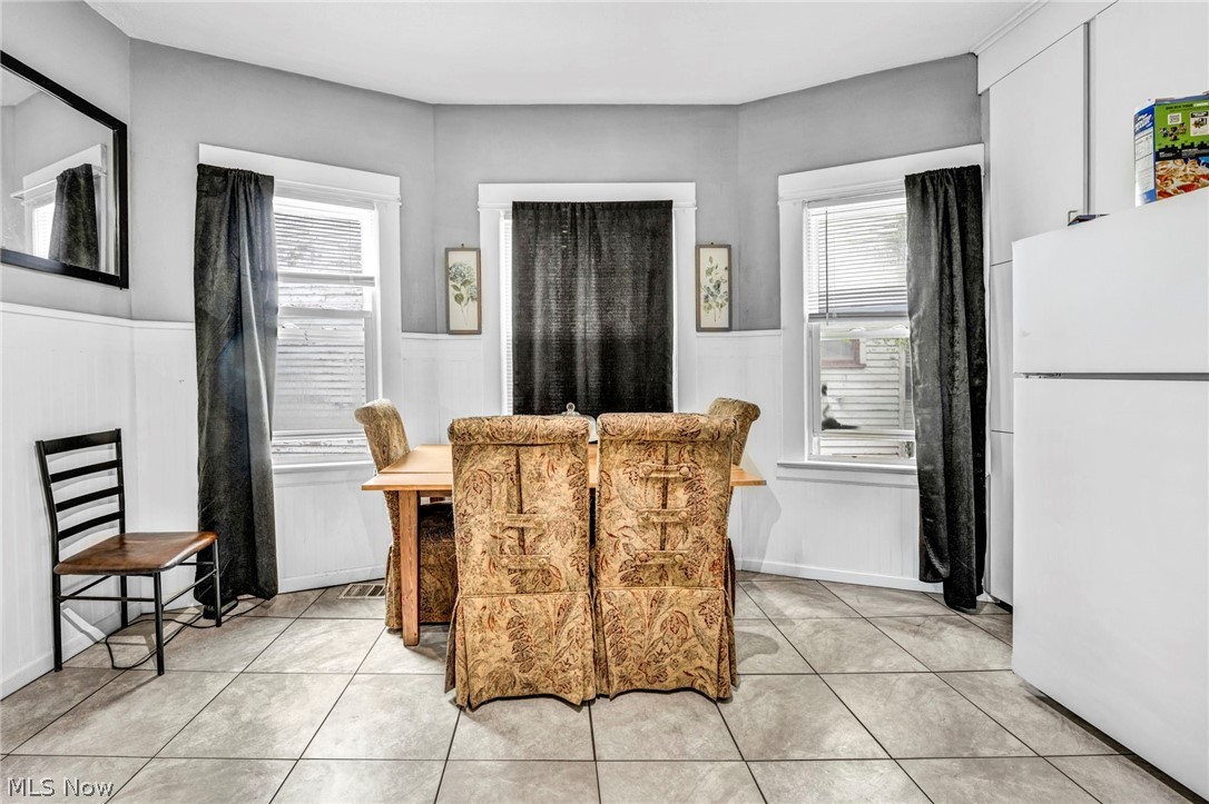 6808 Lansing Avenue Cleveland OH 44105