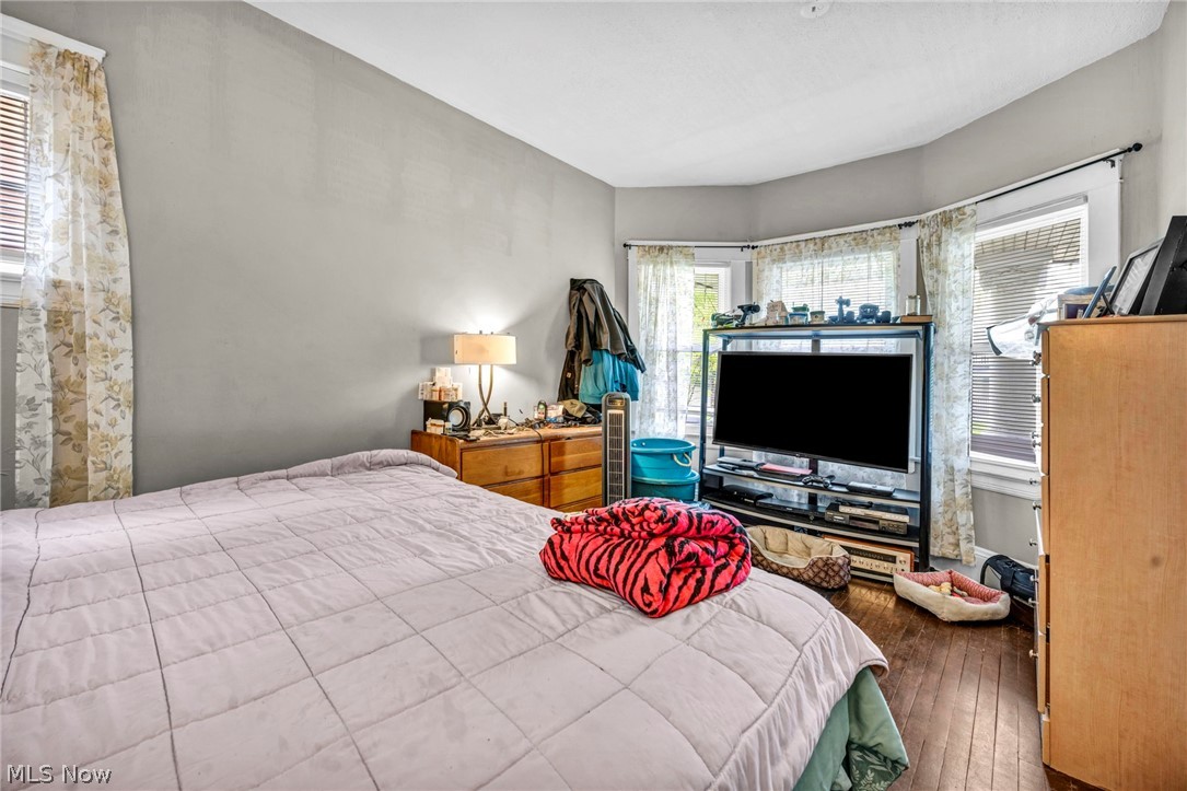 6808 Lansing Avenue Cleveland OH 44105