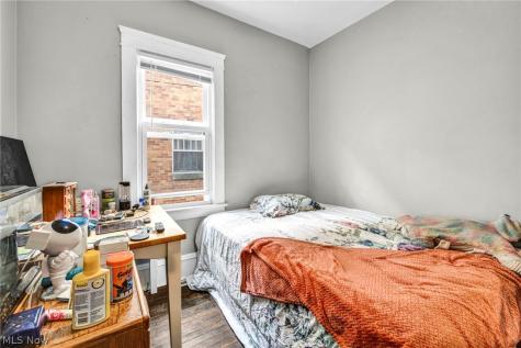 6808 Lansing Avenue Cleveland OH 44105