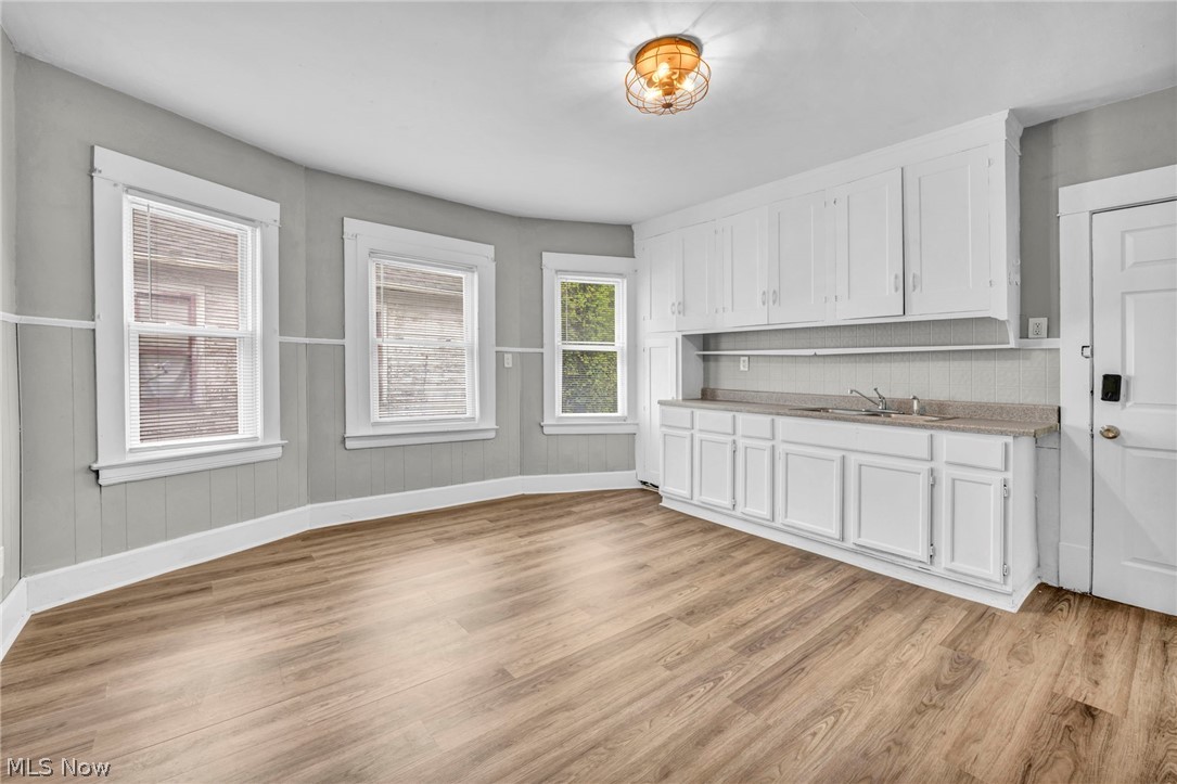 6808 Lansing Avenue Cleveland OH 44105