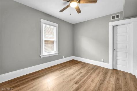6808 Lansing Avenue Cleveland OH 44105
