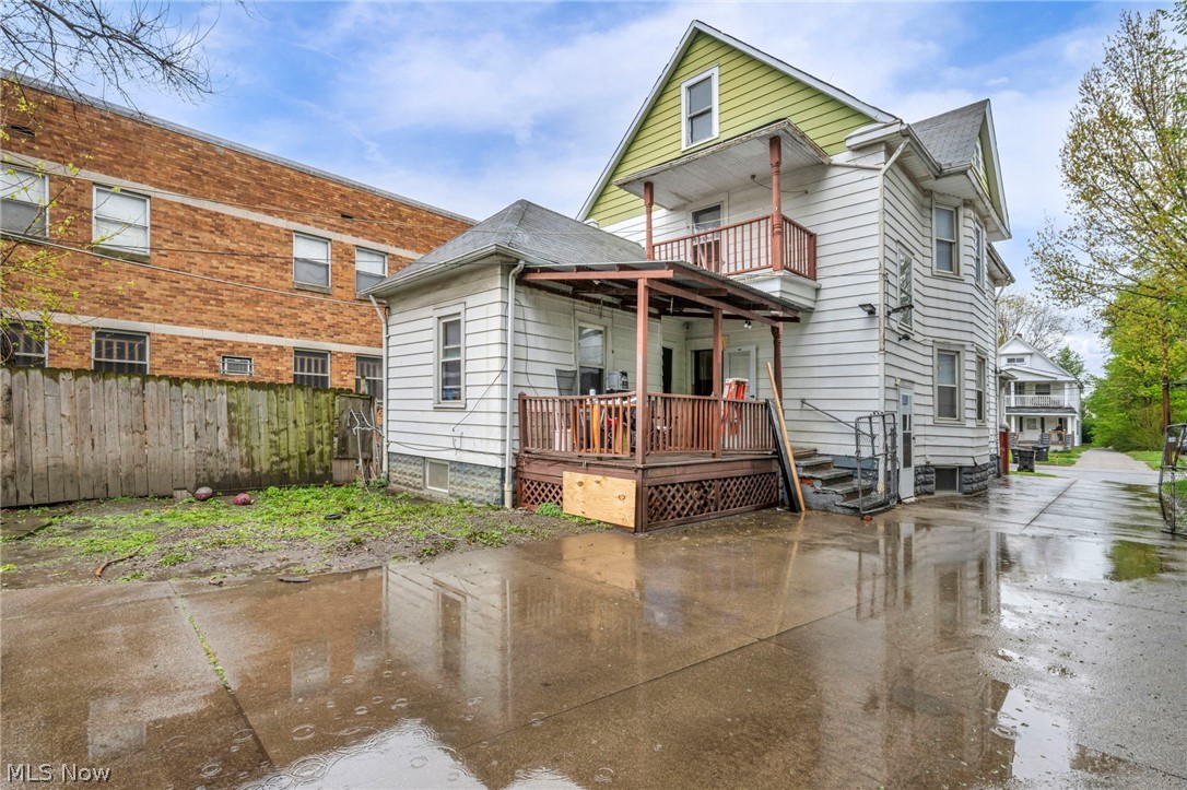 6808 Lansing Avenue Cleveland OH 44105