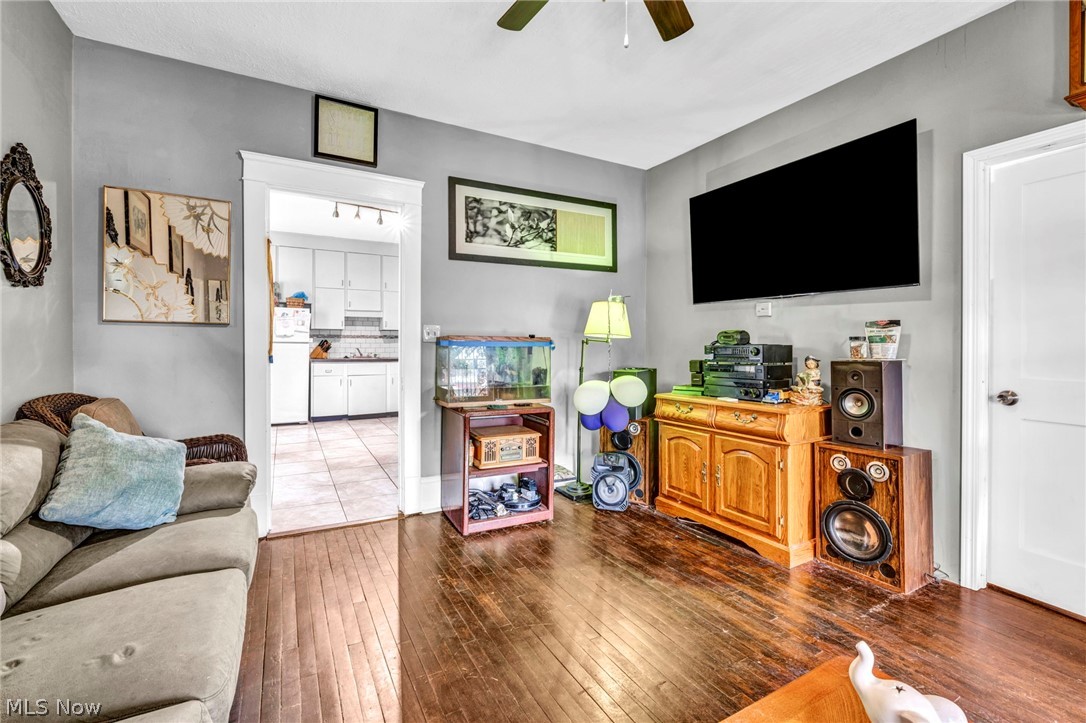 6808 Lansing Avenue Cleveland OH 44105