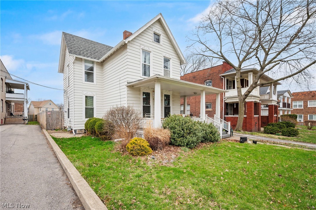 1432 W 110th Street Cleveland OH 44102