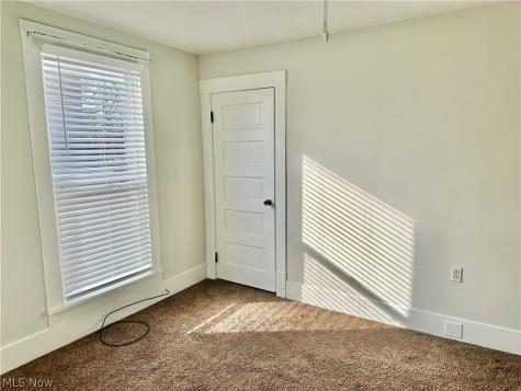 1432 W 110th Street Cleveland OH 44102