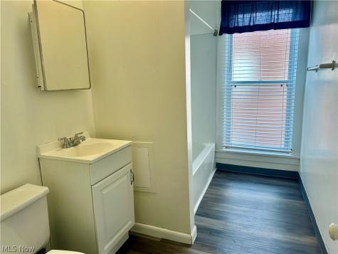 1432 W 110th Street Cleveland OH 44102