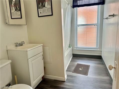 1432 W 110th Street Cleveland OH 44102