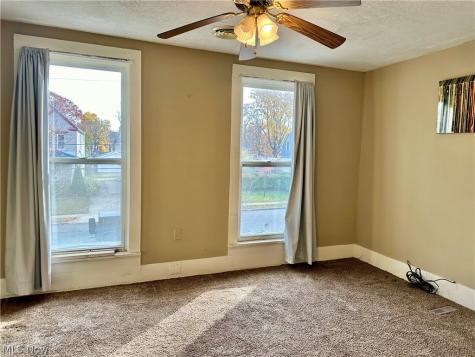 1432 W 110th Street Cleveland OH 44102