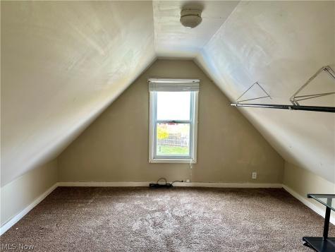 1432 W 110th Street Cleveland OH 44102