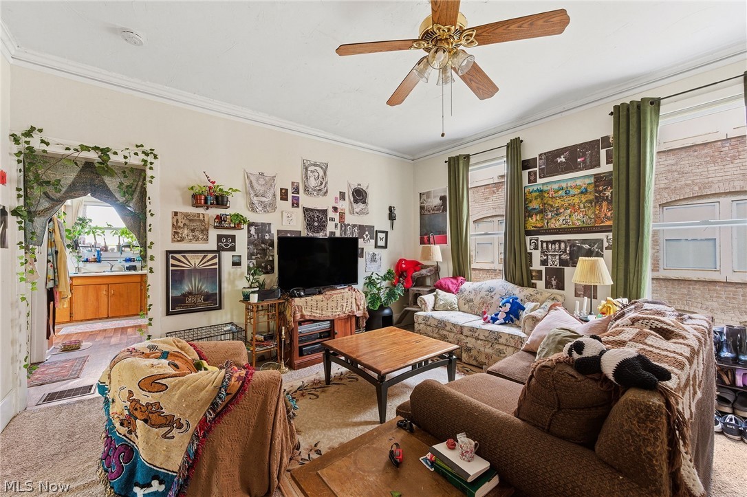 1432 W 110th Street Cleveland OH 44102